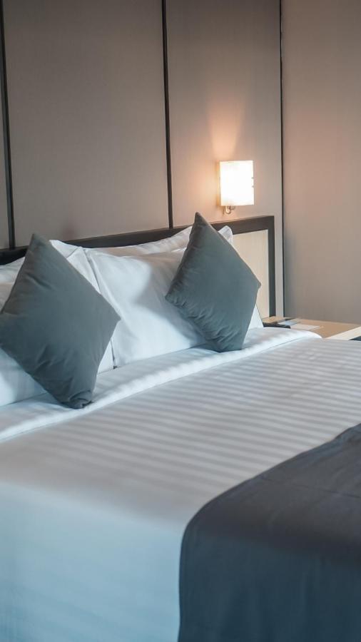Bess Mansion Hotel Surabaya Wonotjolo Dış mekan fotoğraf